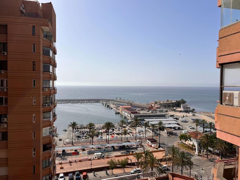 شقة Fuengirola Puerto Y Mar المظهر الخارجي الصورة